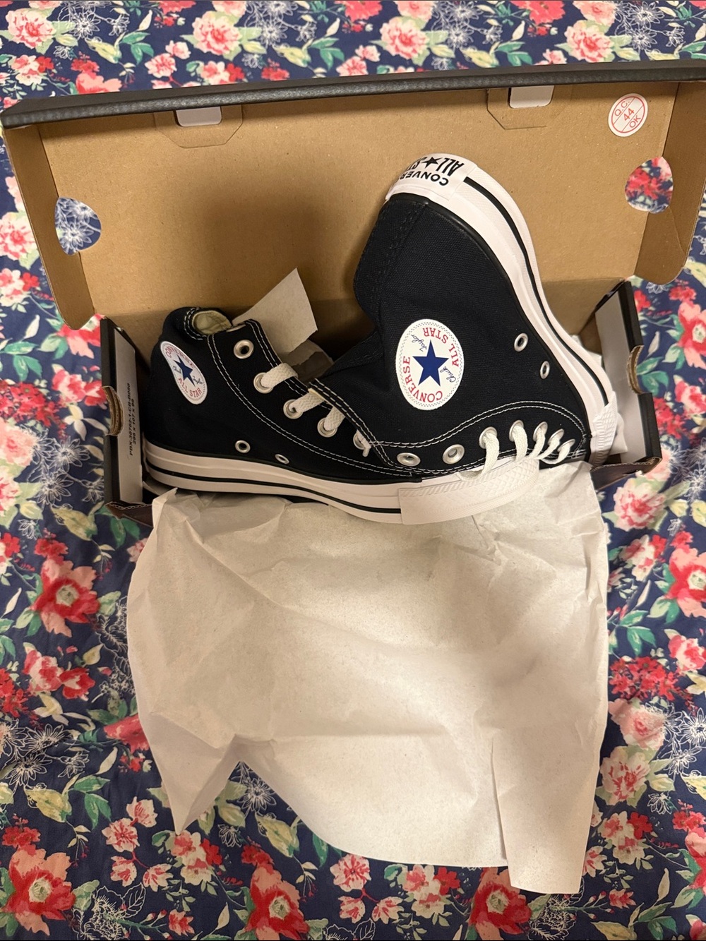 BRAND NEW NEVER WORN Converse Black & White High Top Sneakers